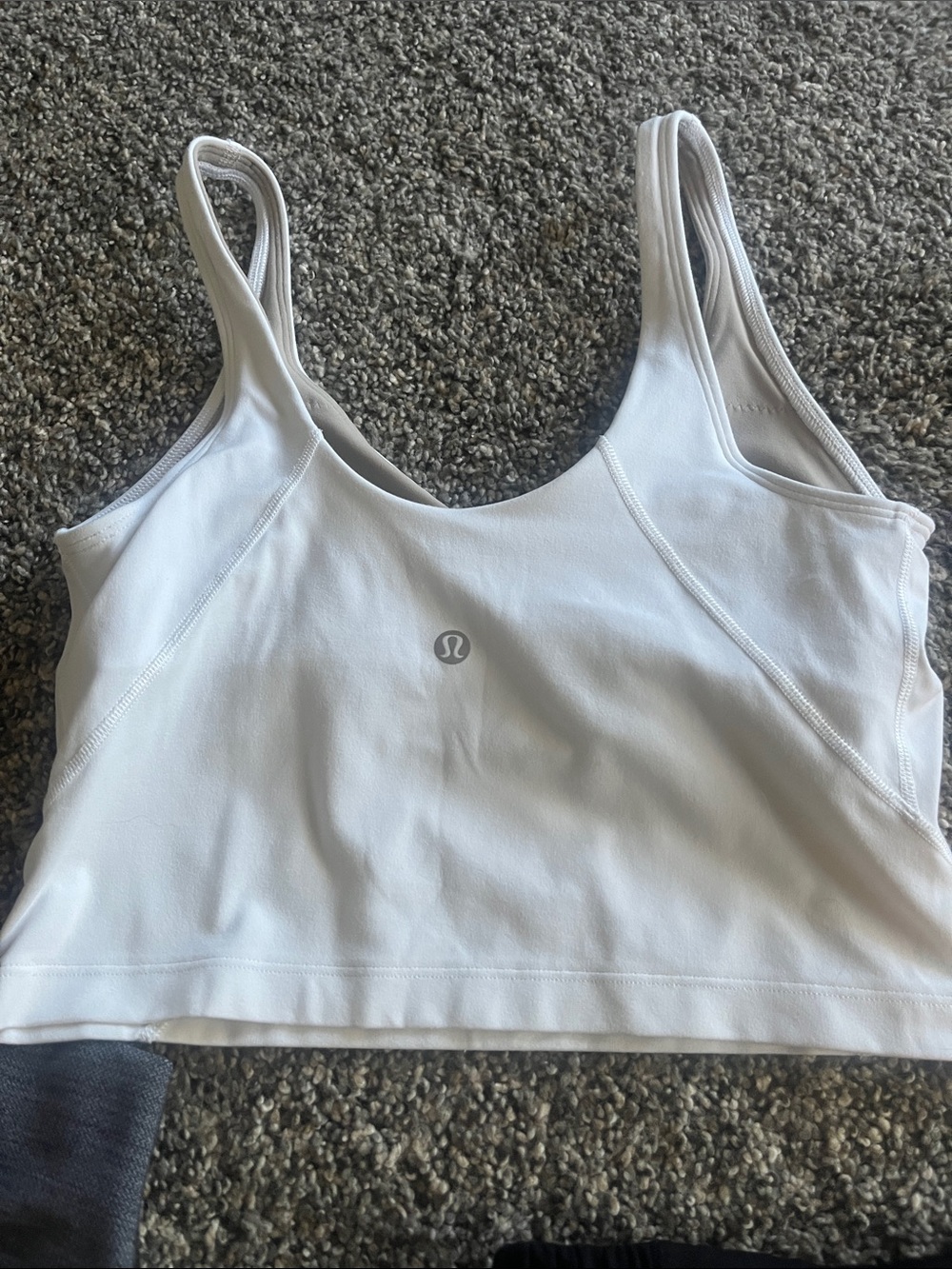 Lululemon Lot Size 6 top, shorts and leggings - Picture 3 of 11